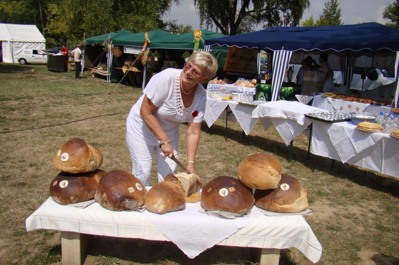 Katica Pékség Kávé- és Teaház Balatonkenese