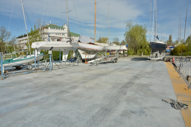 Kenese Marina Port